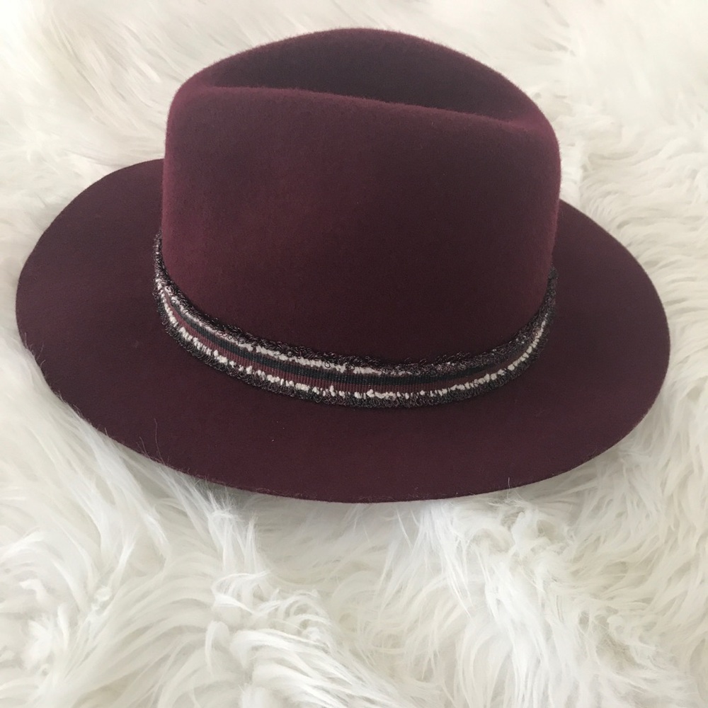 VINCE CAMUTO HAT